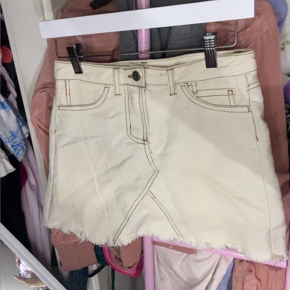 White Denim Skort 🤍 | Size Kids 10 / Women’s XS | Built-In Shorts - Picture 1 of 1